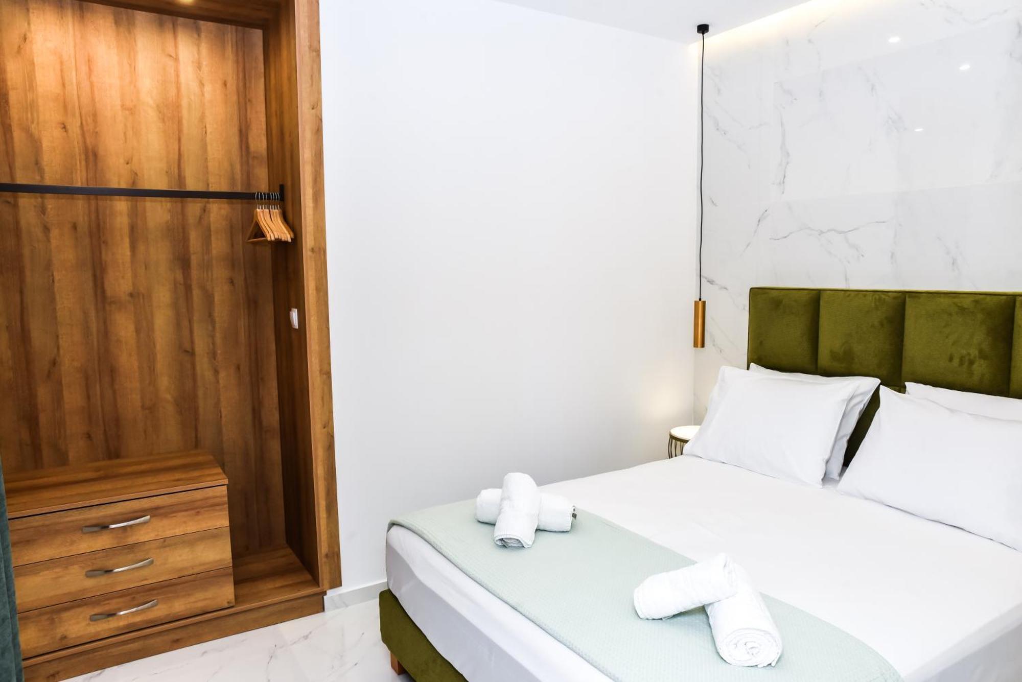 La Perla Apartments Kalamata Eksteriør billede