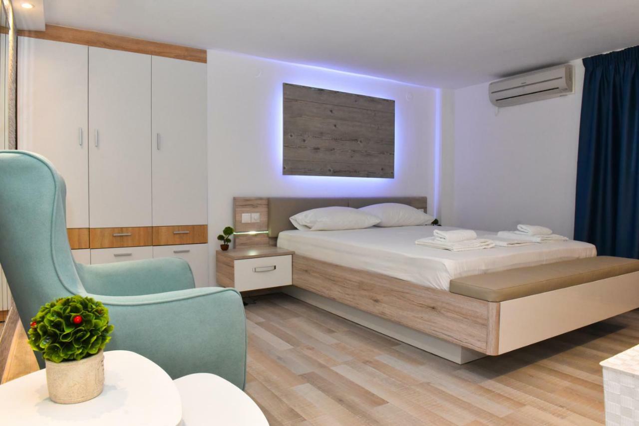 La Perla Apartments Kalamata Eksteriør billede